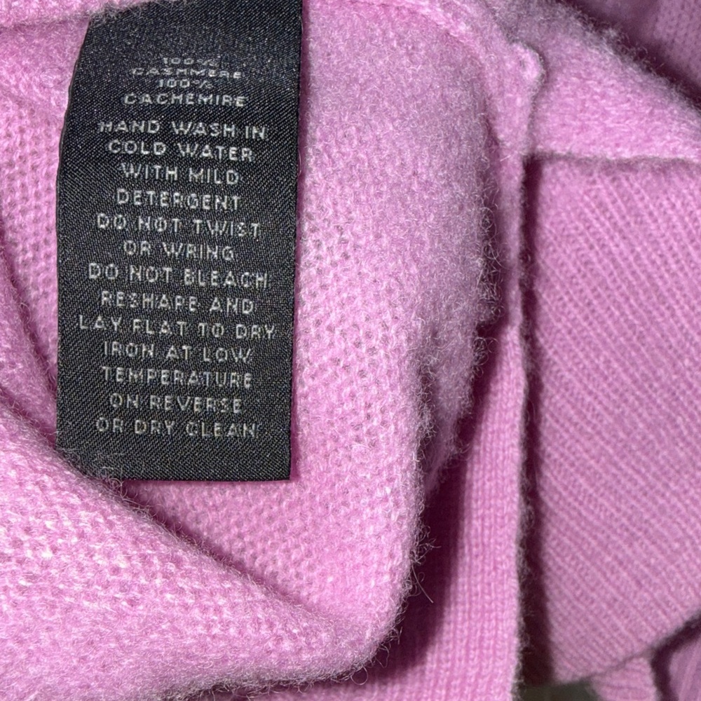 Saks Fifth Avenue Black Label Pink V-Neck Sweater - Picture 4 of 4